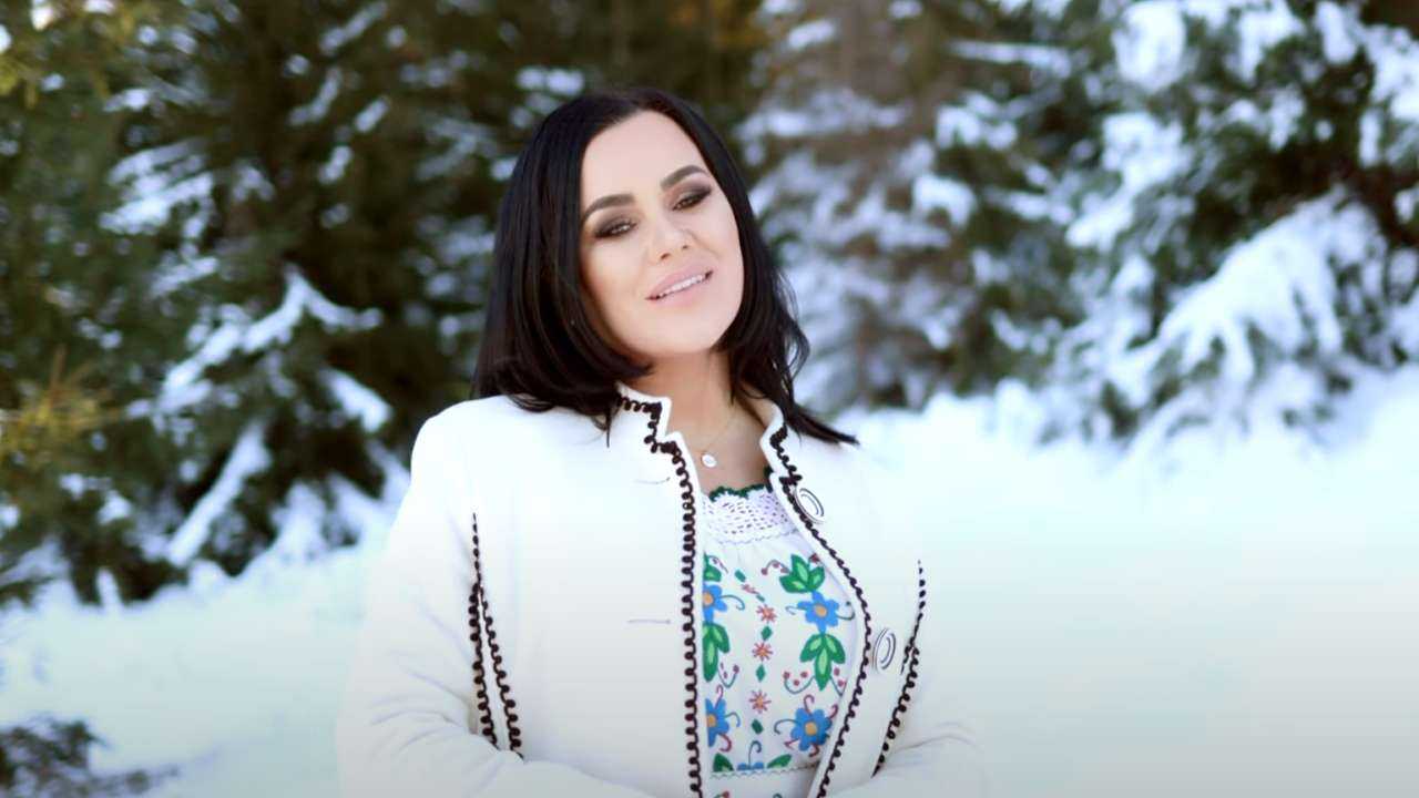 Carmen de la Salciua – Colindam romanii